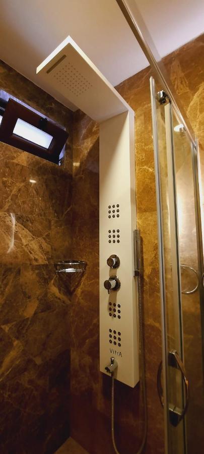 كاس Arya Deluxe Apart المظهر الخارجي الصورة